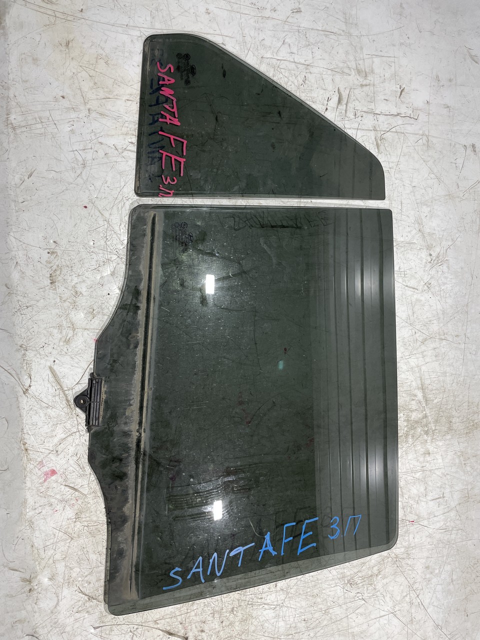 Стекло двери задней правой Hyundai Santa Fe II