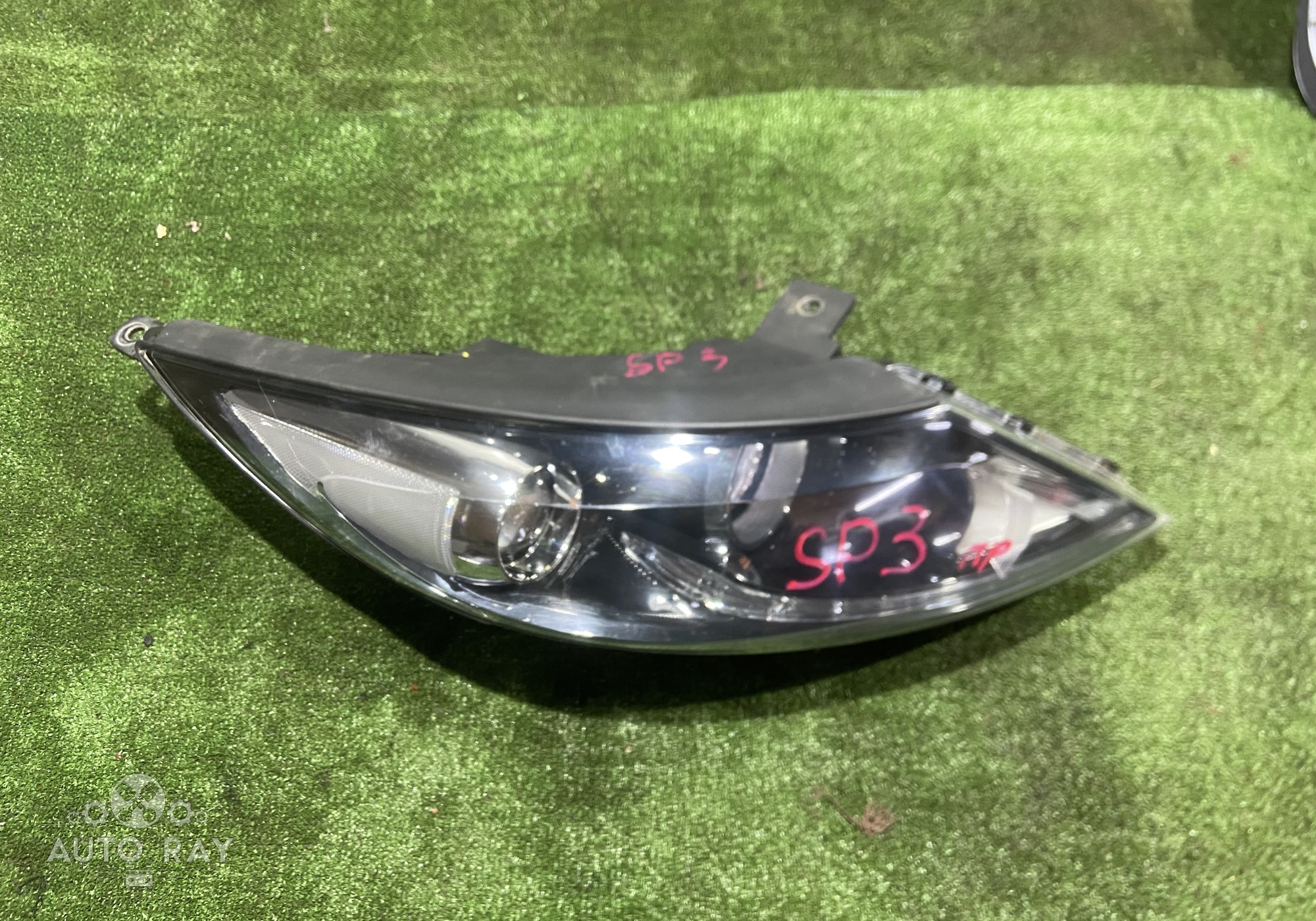 921023U250 Фара правая в сборе для Kia Sportage III (с 2010 по 2016)