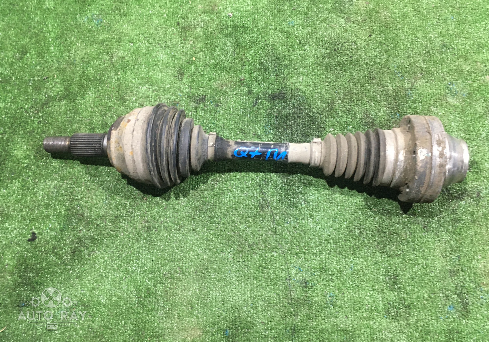 7L0407271E Полуось (привод) передний в сборе для Audi Q7