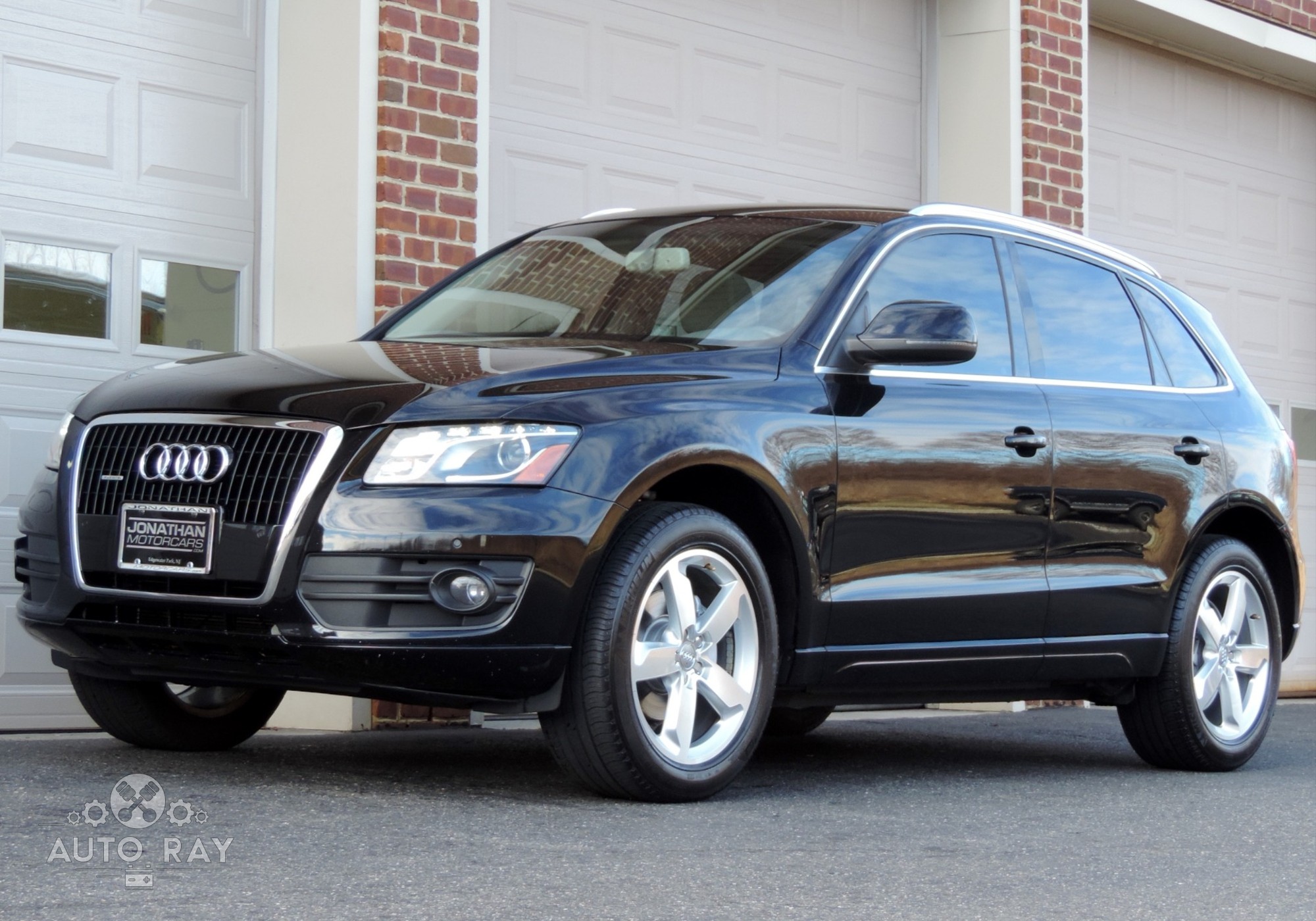 Audi Q5 8R 2011 г. в разборе