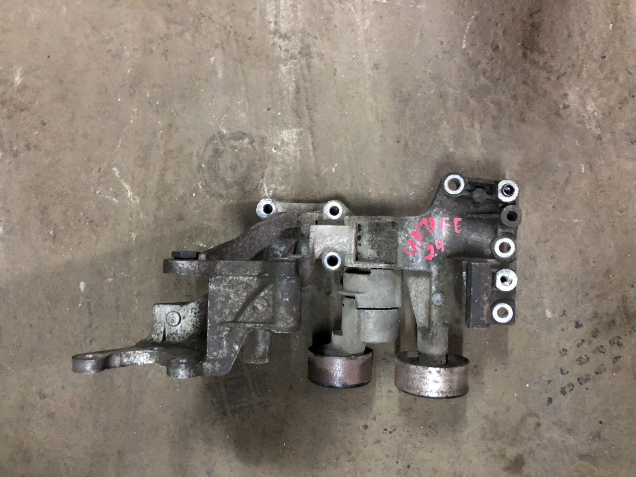 Кронштейн генератора Hyundai Santa Fe III