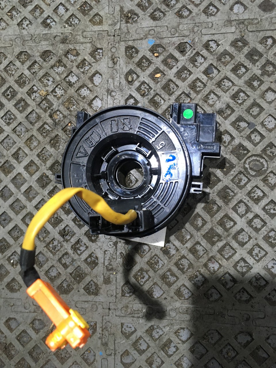 Подрулевая контактная группа / Механизм подрулевой для SRS (ленточный) Toyota Corolla E160/E170/E180