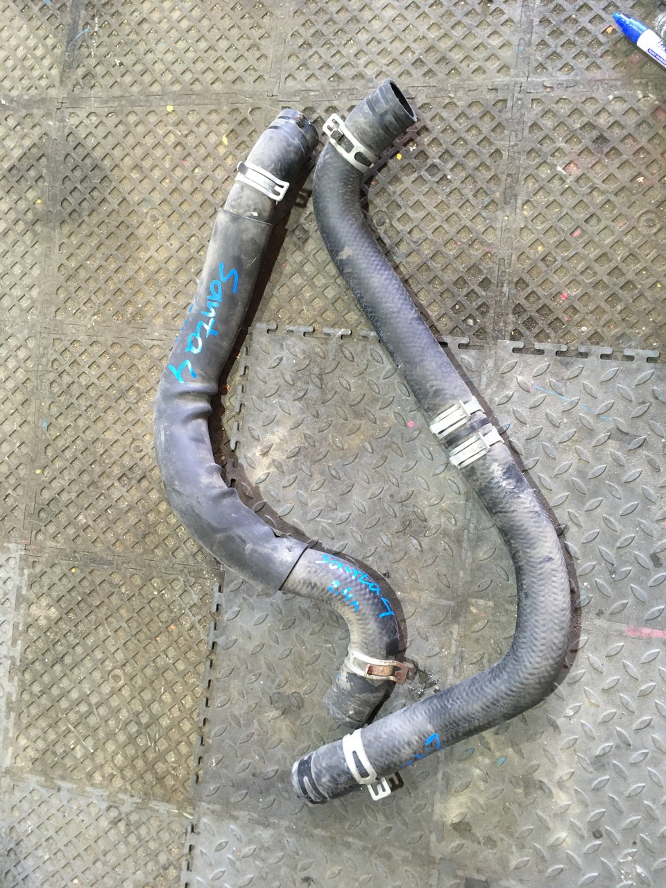 Патрубок радиатора Hyundai Santa Fe IV