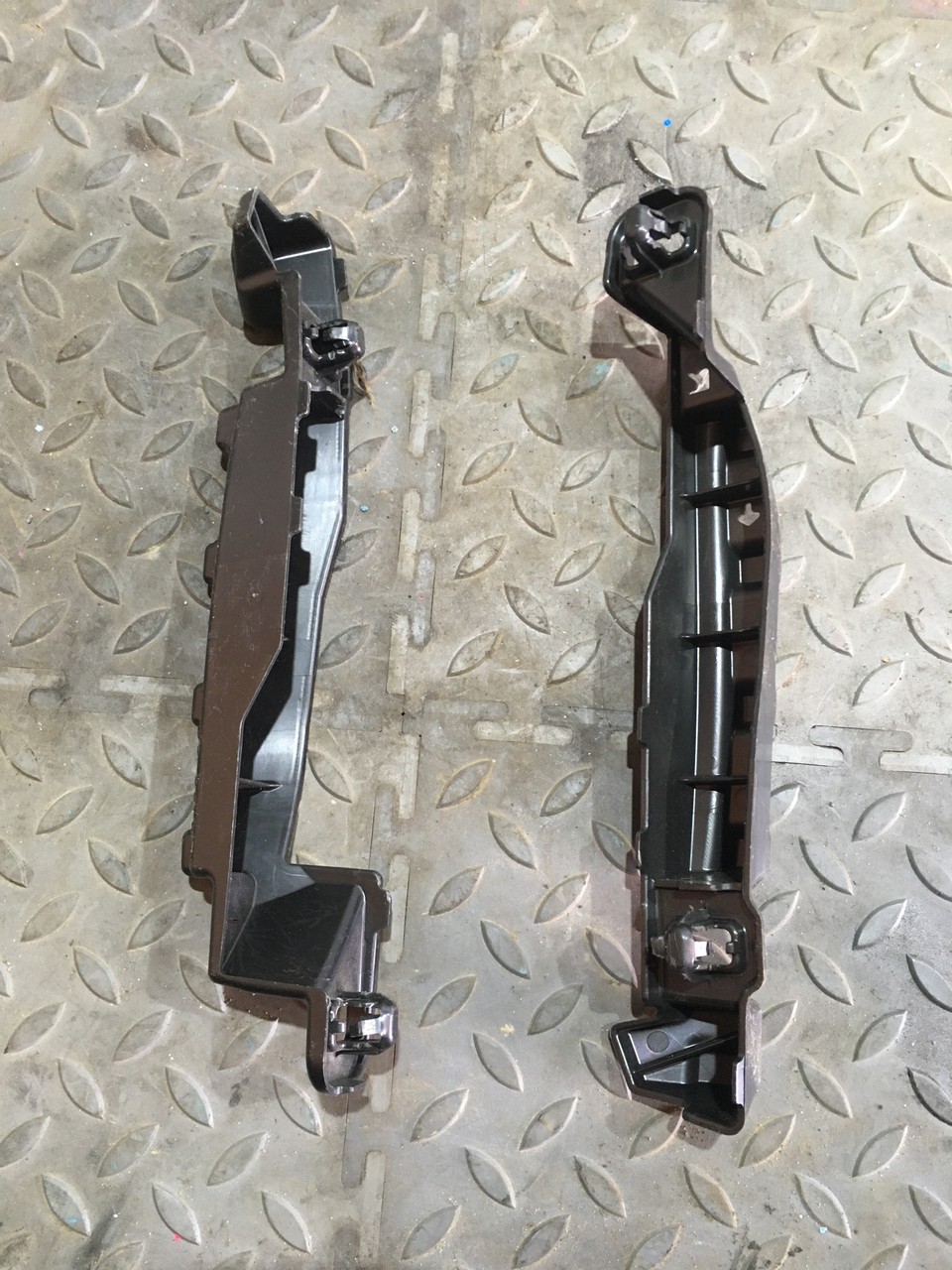 Кронштейн потолка Toyota Camry XV50