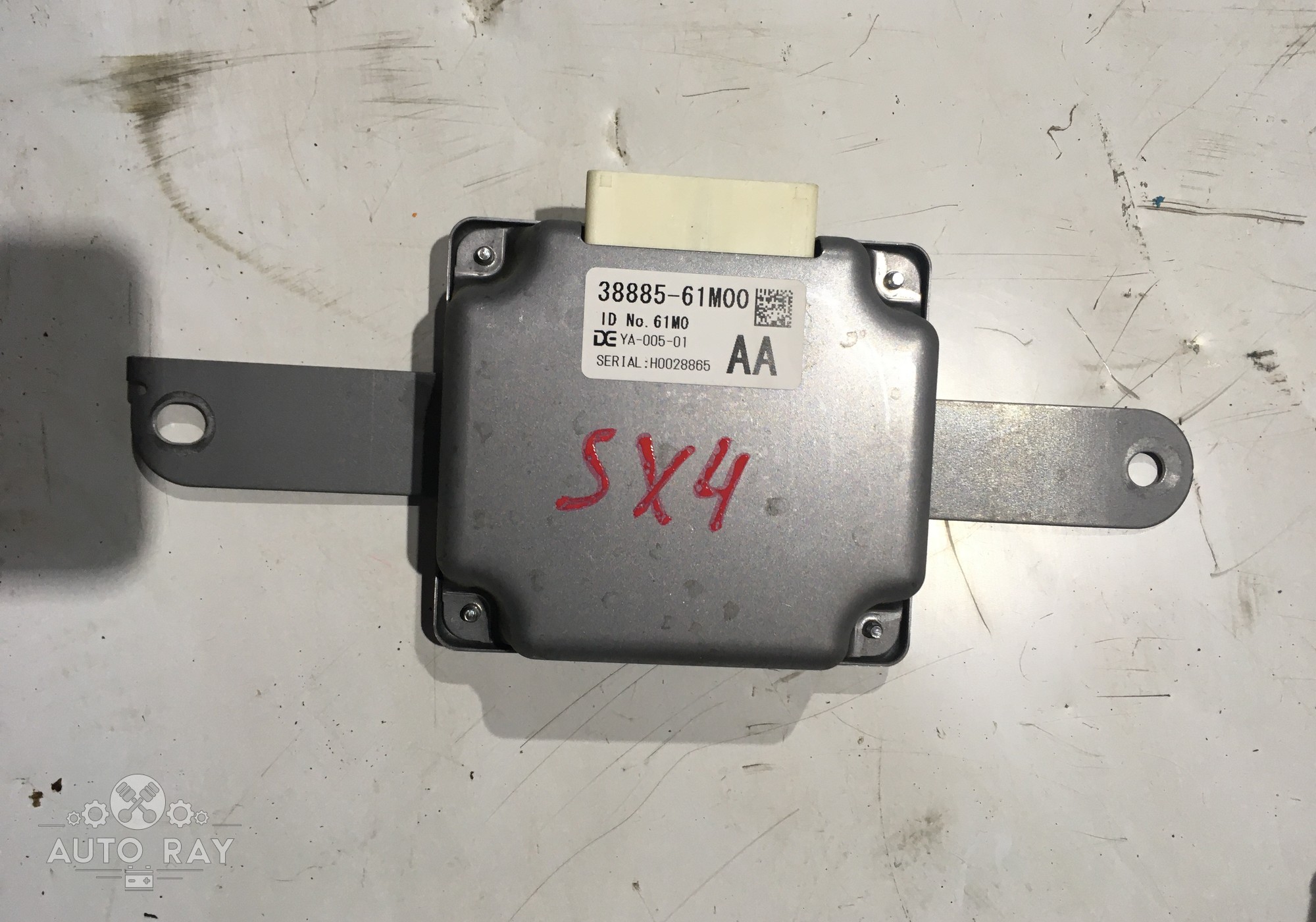 3888561M00 Блок управления раздаточной коробкой для Suzuki SX4 II S-cross (с 2013)