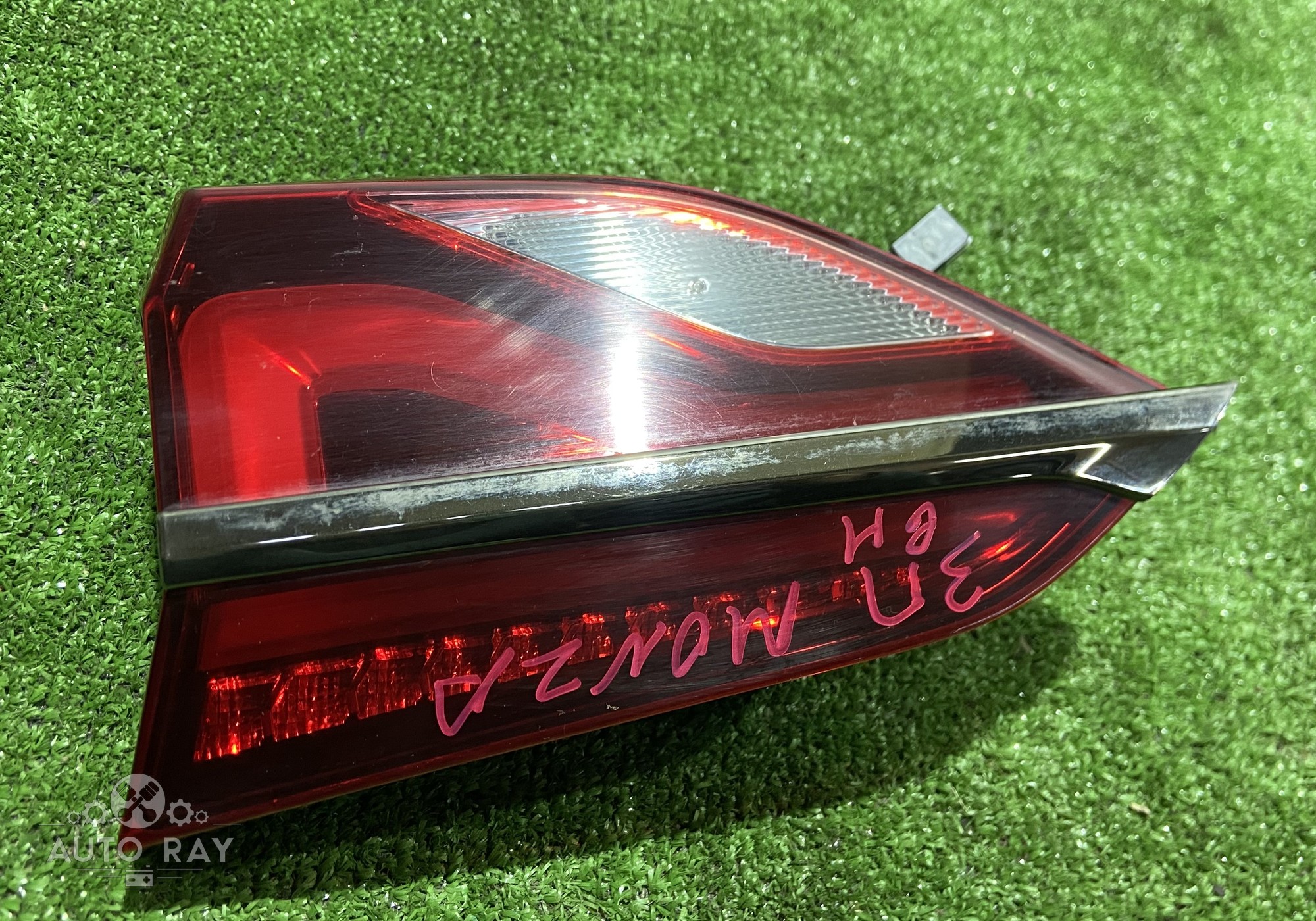 26297862 Фонарь задний правый внутренний для Chevrolet Monza II (с 2019)