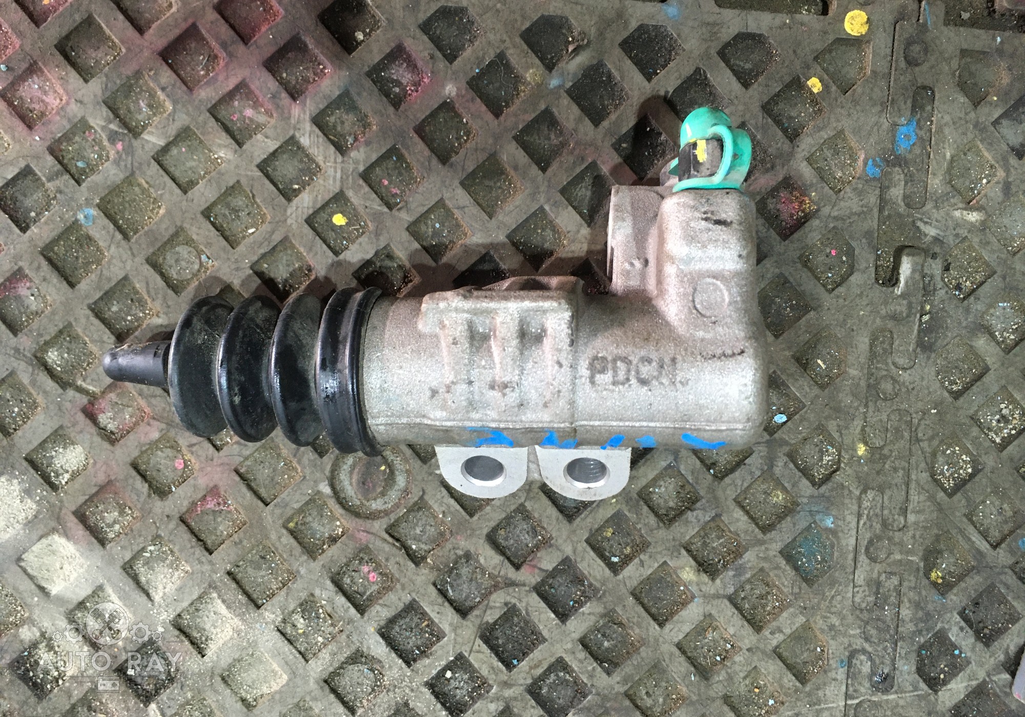 4171023030 Цилиндр сцепления рабочий