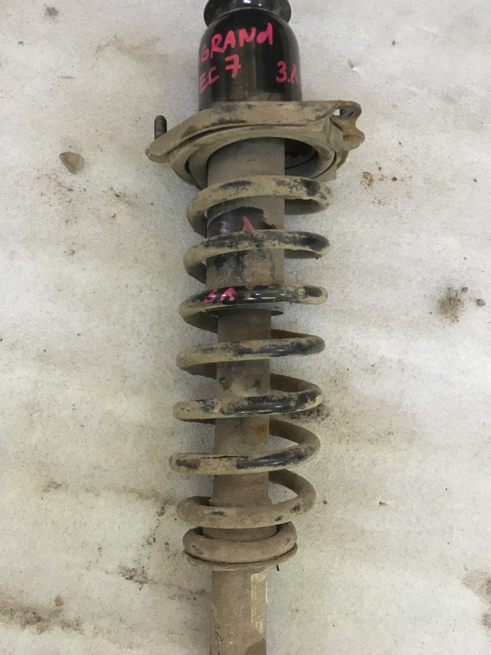 Пружина подвески задняя Geely Emgrand EC7