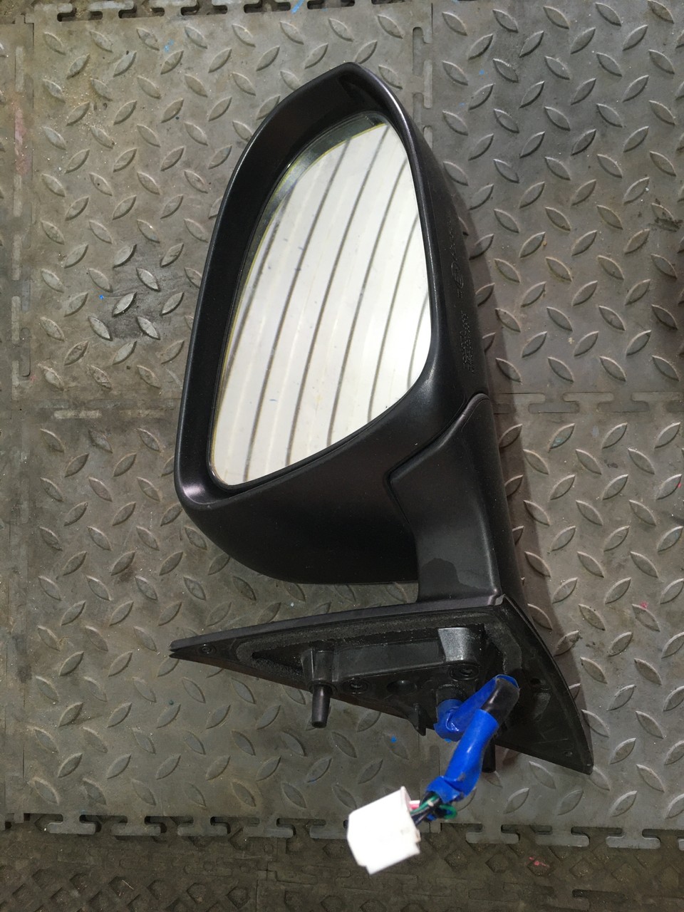 Зеркало заднего вида боковое правое Toyota Camry XV50