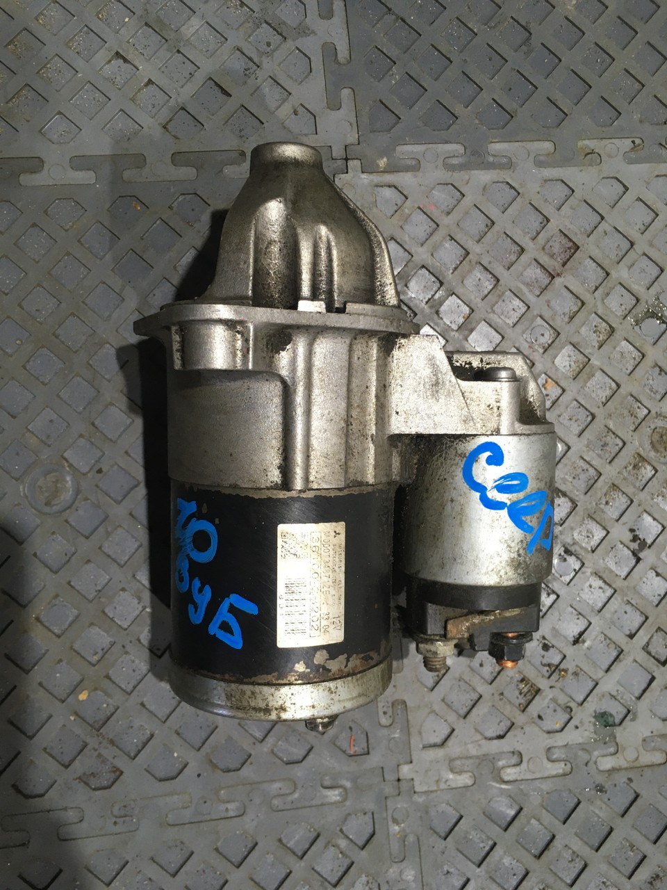 Стартер Kia Venga