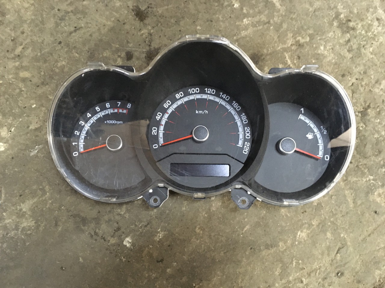 Панель приборов Kia Venga