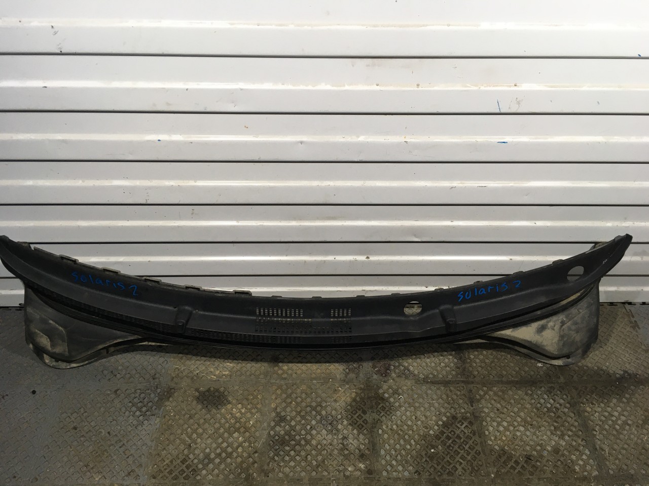 Решетка стеклоочистителя ЖАБО (планка под лобовое стекло) Hyundai Solaris II