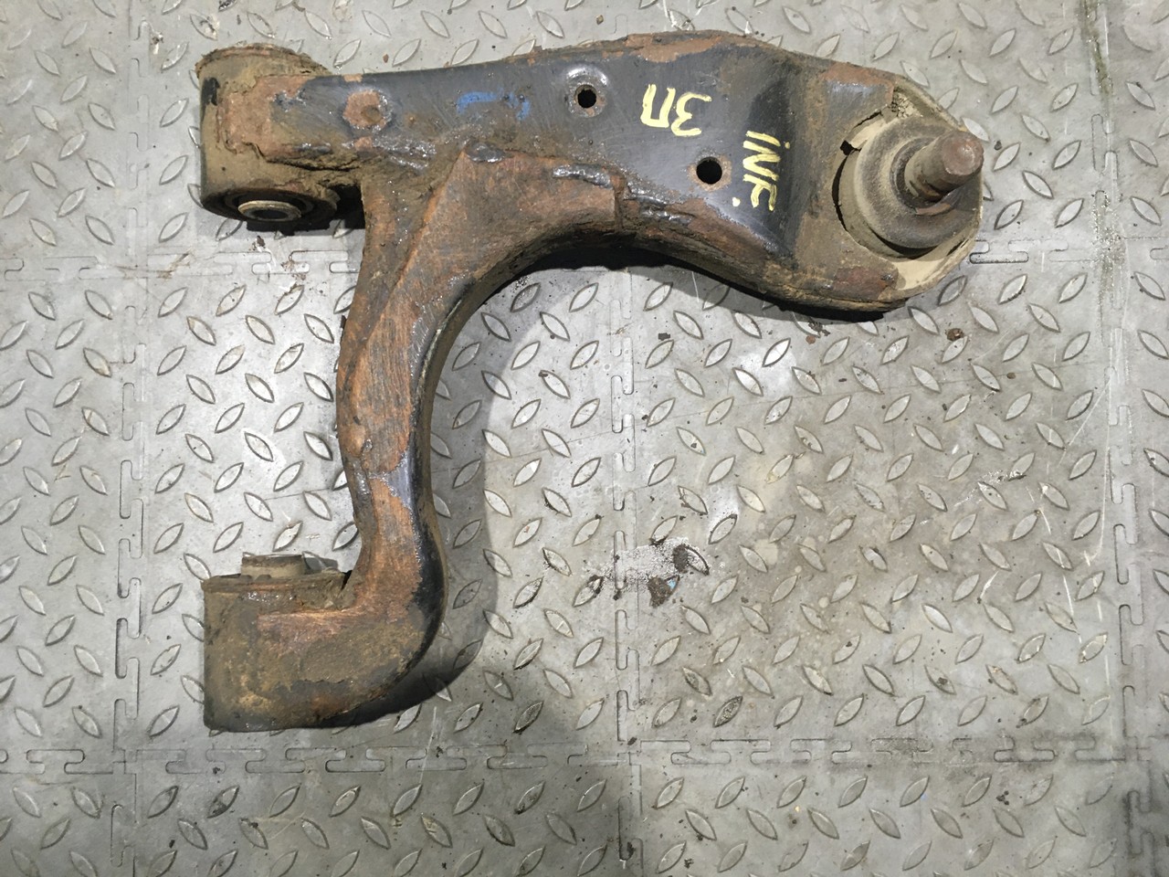 Рычаг задний верхний правый Infiniti QX56 II