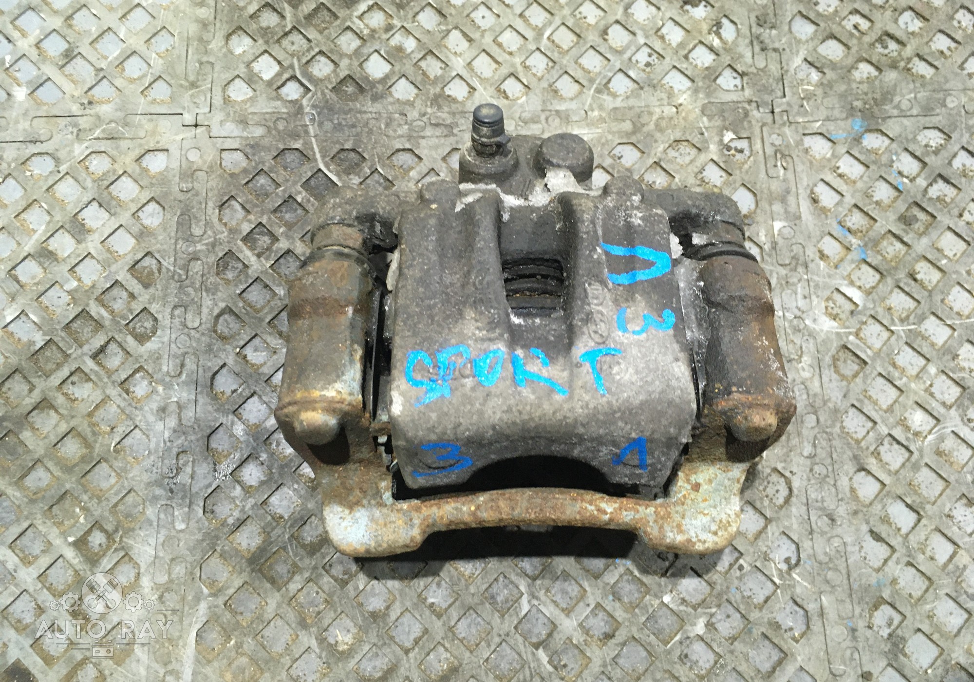 582102S000 Суппорт задний левый для Hyundai