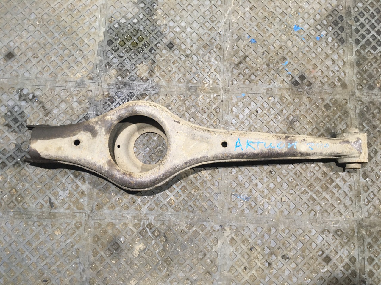 Рычаг задний под пружину SsangYong Actyon II