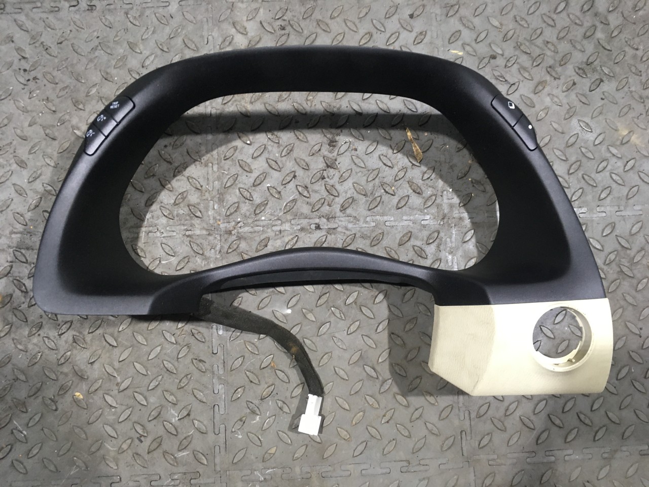 Накладка декоративная на Панель приборов Infiniti QX56 II