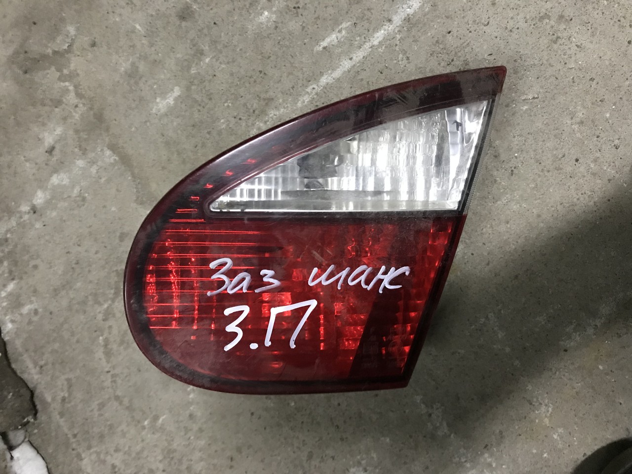 фонарь внутренний правый ZAZ Sens