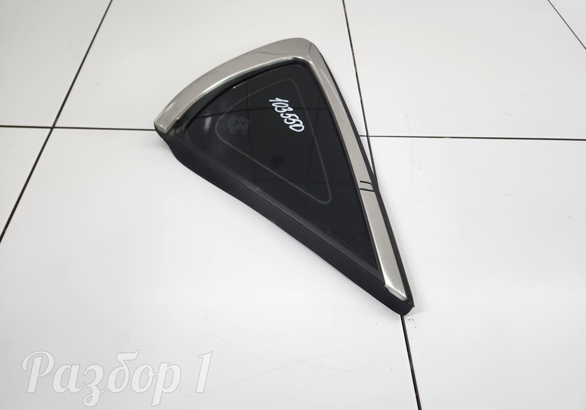 5085080200 Стекло кузовное правое для Geely Tugella (с 2019)