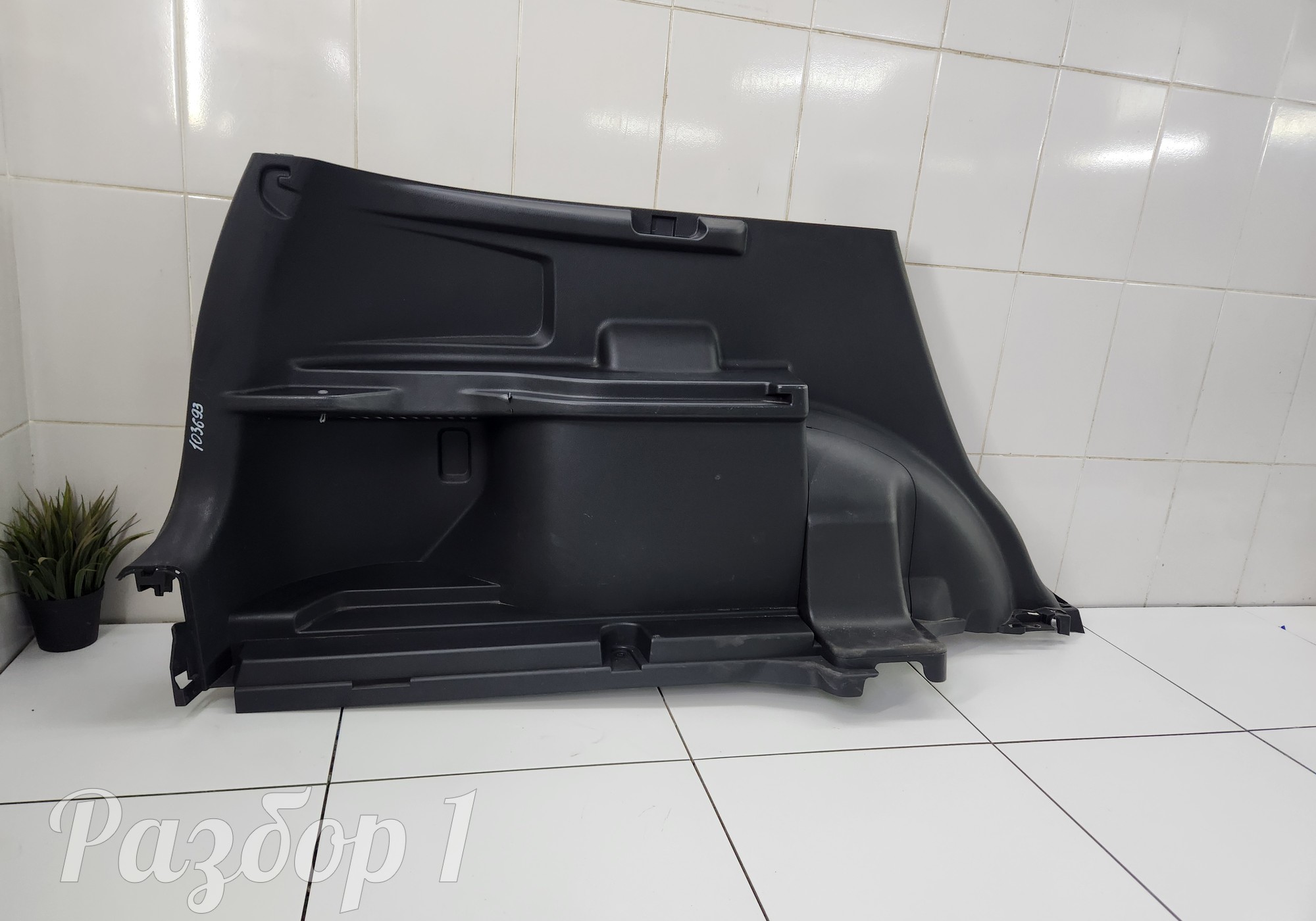 5402211XKZ16B Обшивка багажника левая для Haval M6 II (с 2021)