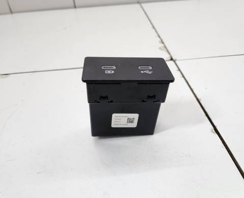 8894951890B01 Разъем usb для Geely Atlas II (с 2023)
