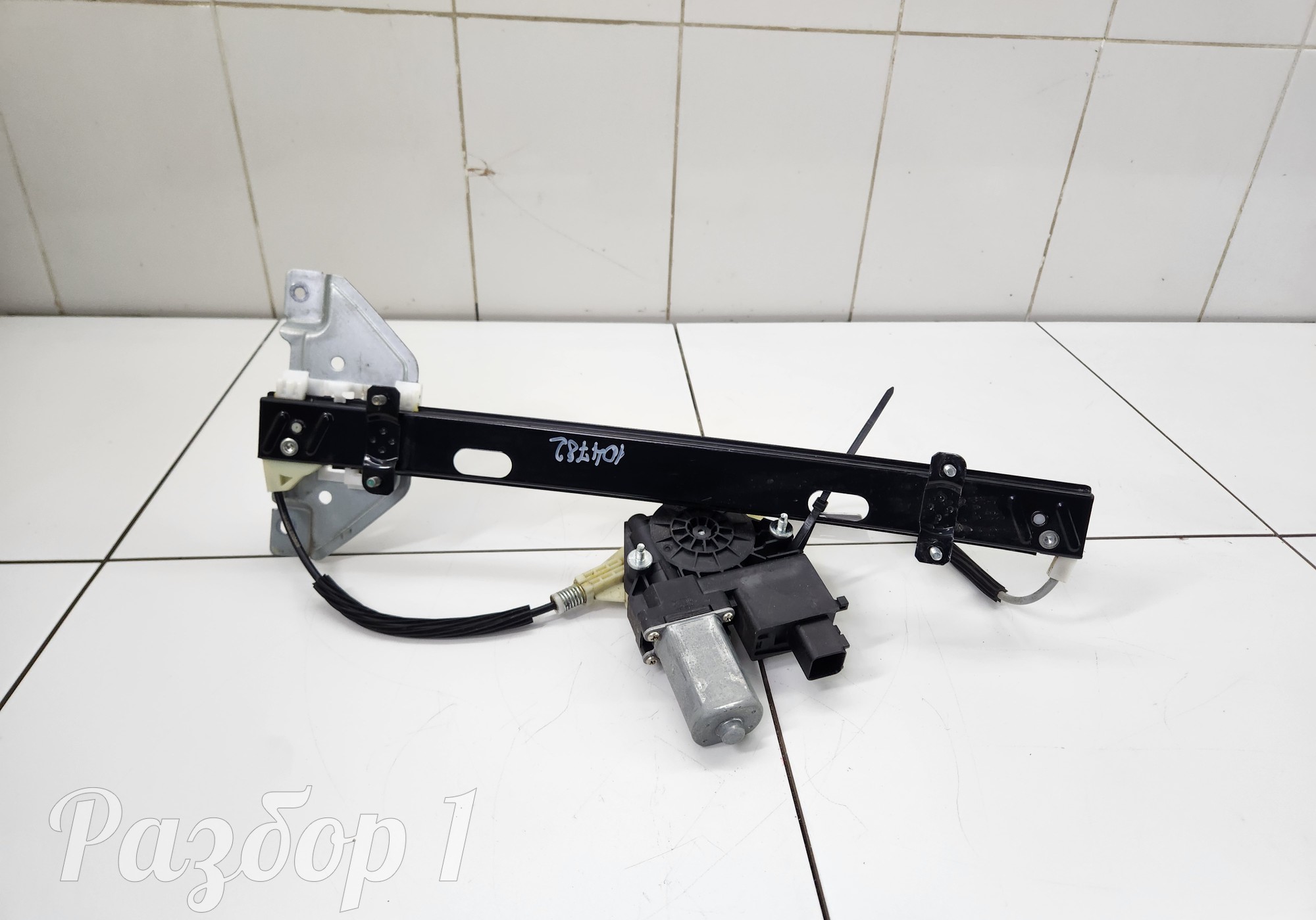 Стеклоподъемник электрический передний правый для Geely Coolray (с 2020)