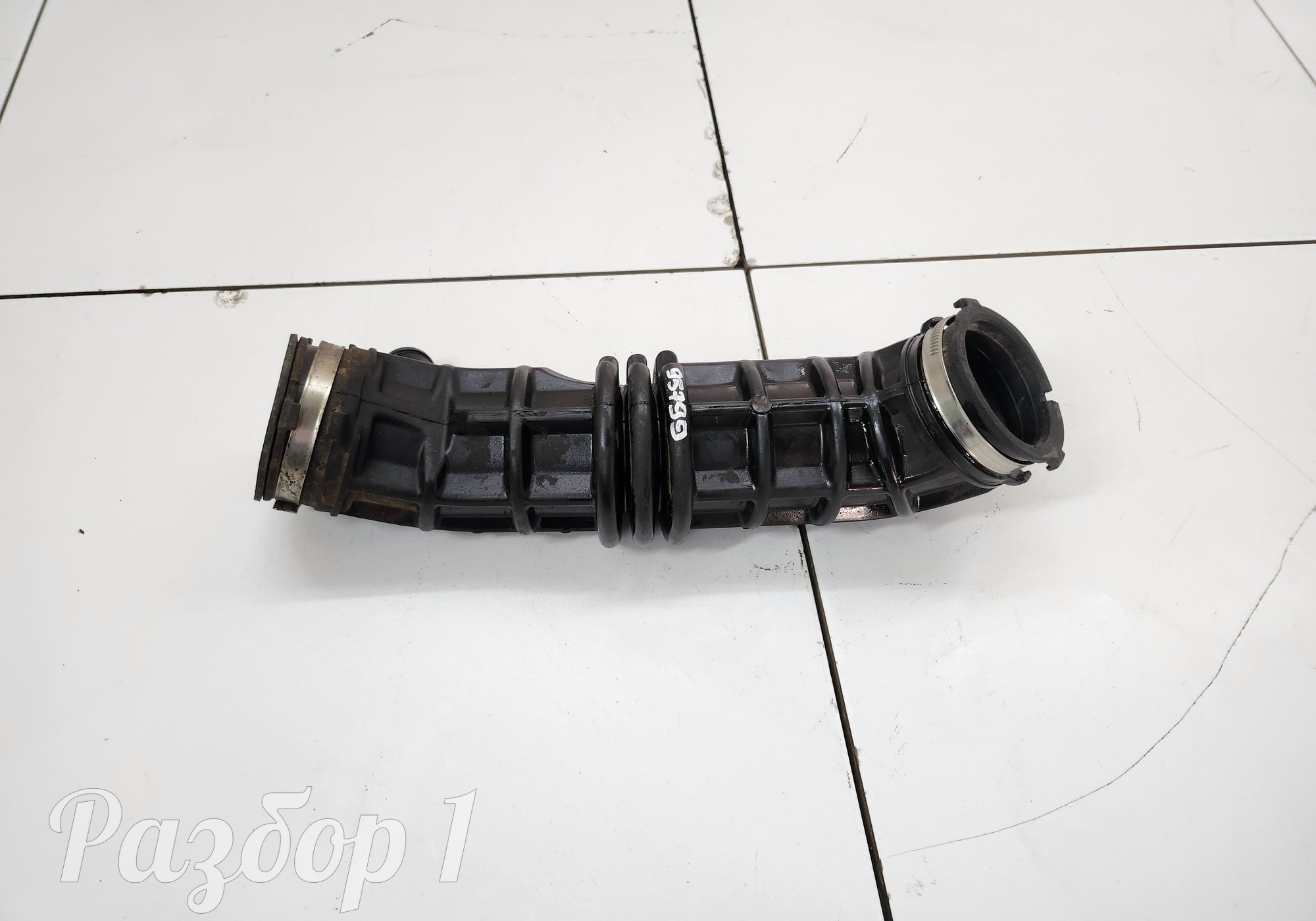 1132118XGW04A Патрубок для Tank 500 (с 2021)