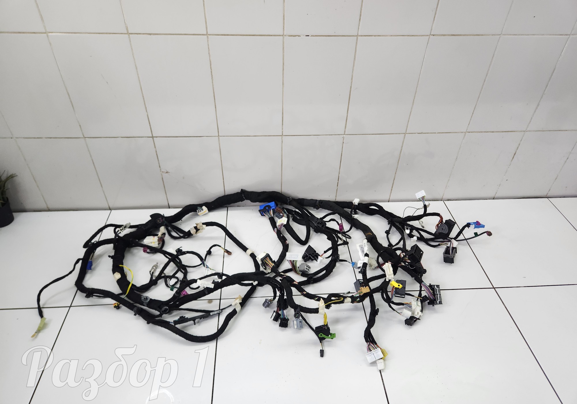 8893320994 Электропроводка подторпедная для Geely Tugella (с 2019)