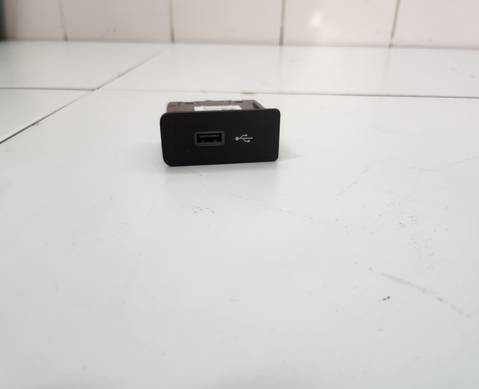 8891243275 Разъем usb для Geely Tugella (с 2019)