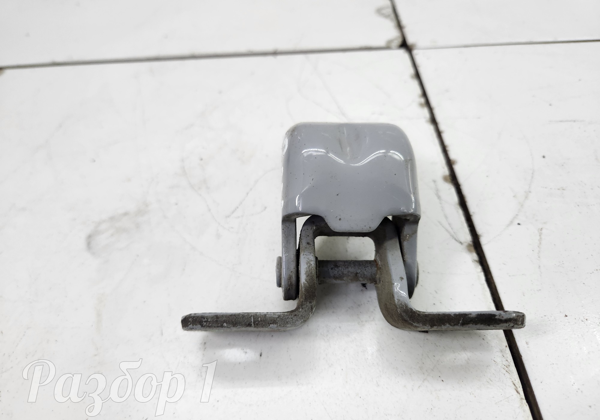 Петля двери передняя левая нижняя для Changan UNI-T (с 2020)