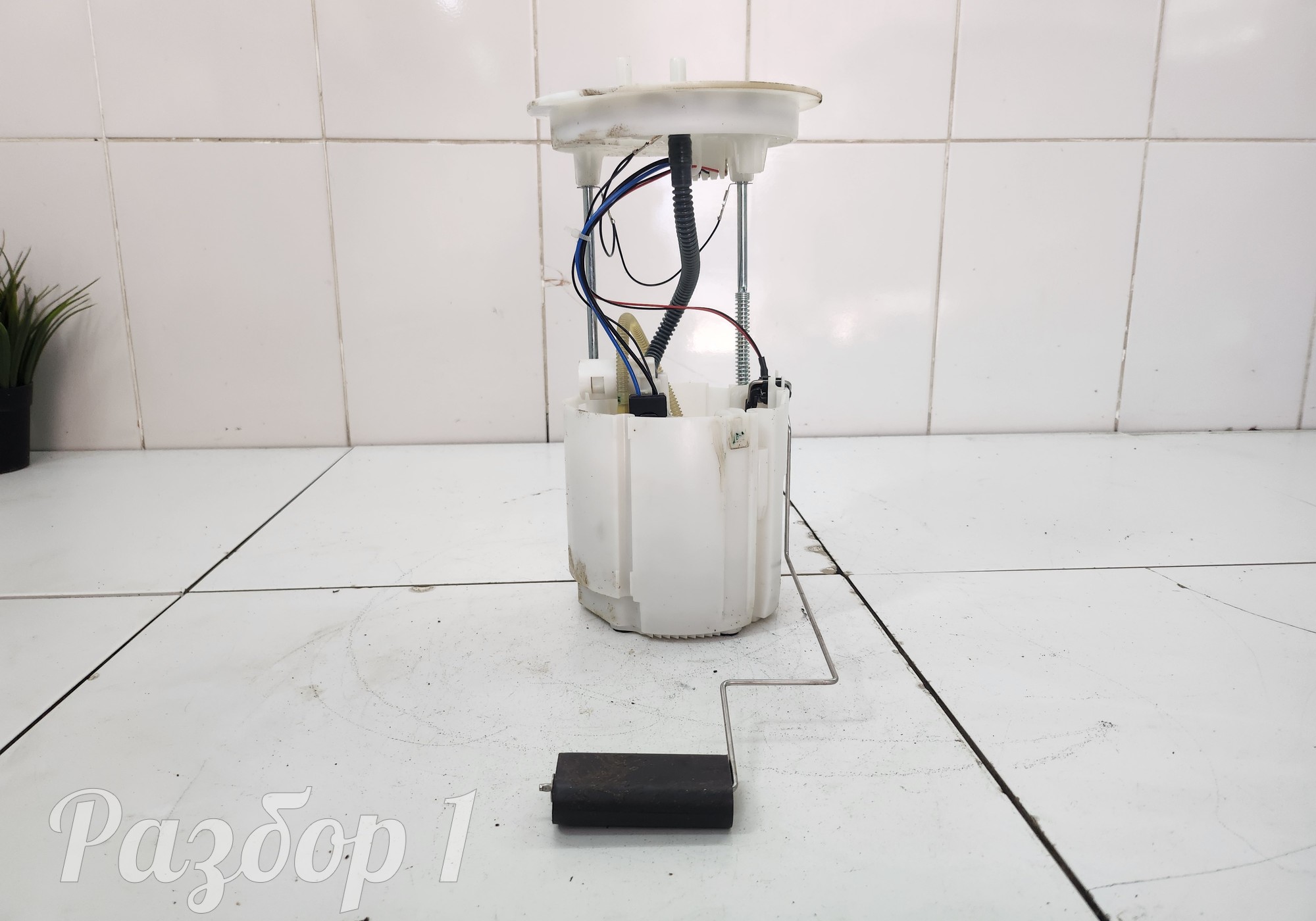 8889727279 Насос топливный для Geely Tugella (с 2019)