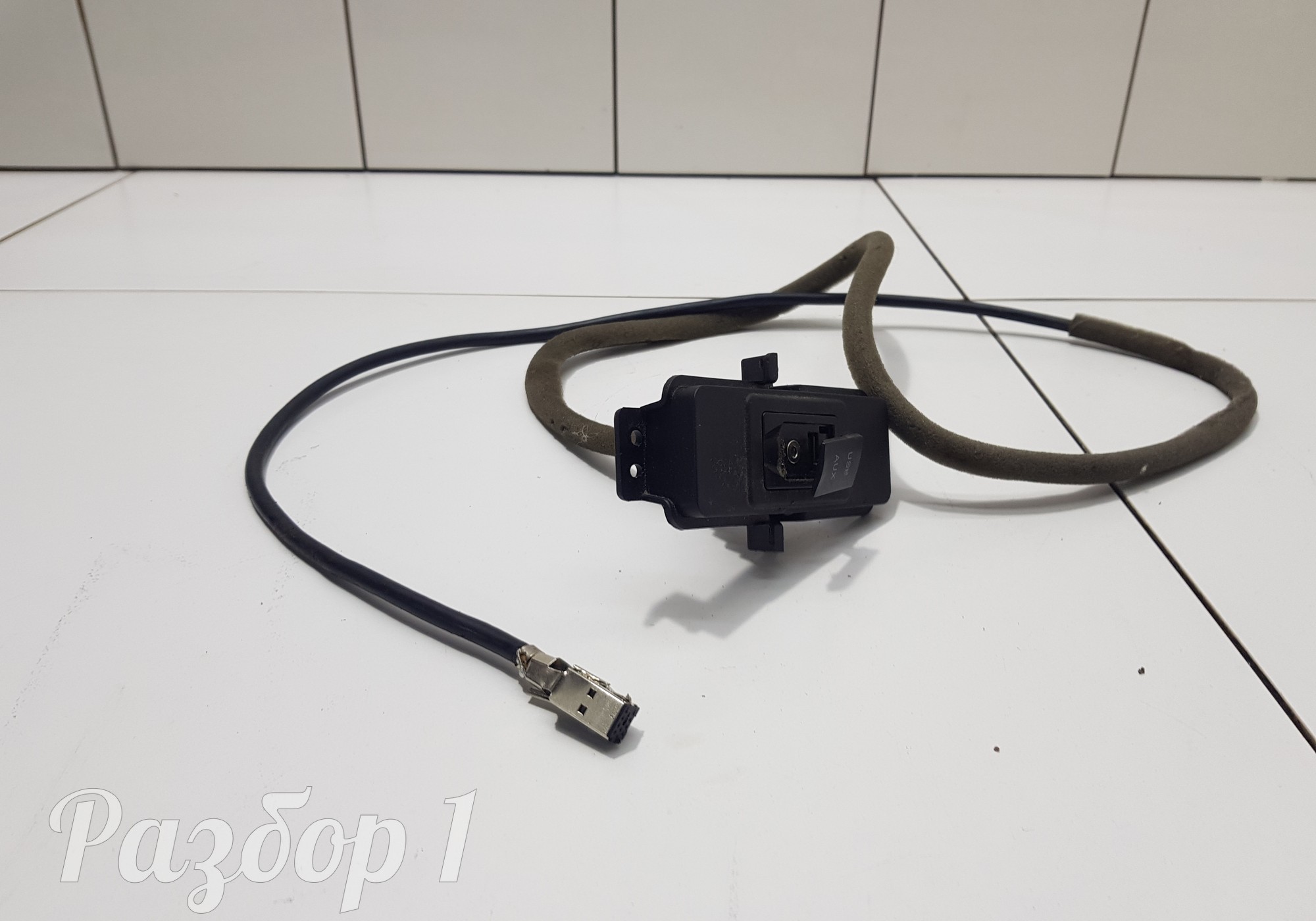 5305325XKZ16A Кнопки разные USB для Haval H6 (с 2014 по 2020)