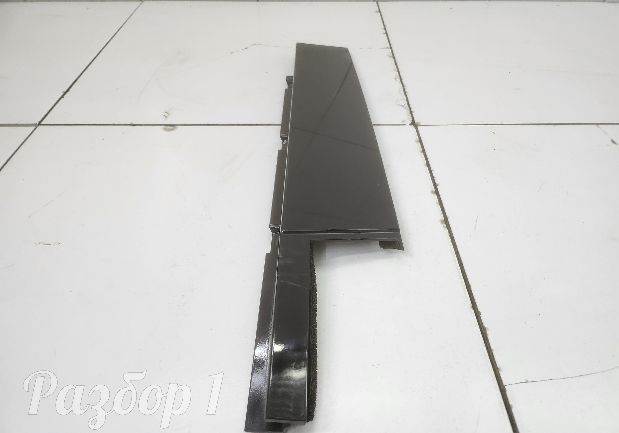 6113310XKJ20A Накладка передней левой двери для Haval H3 (с 2024)