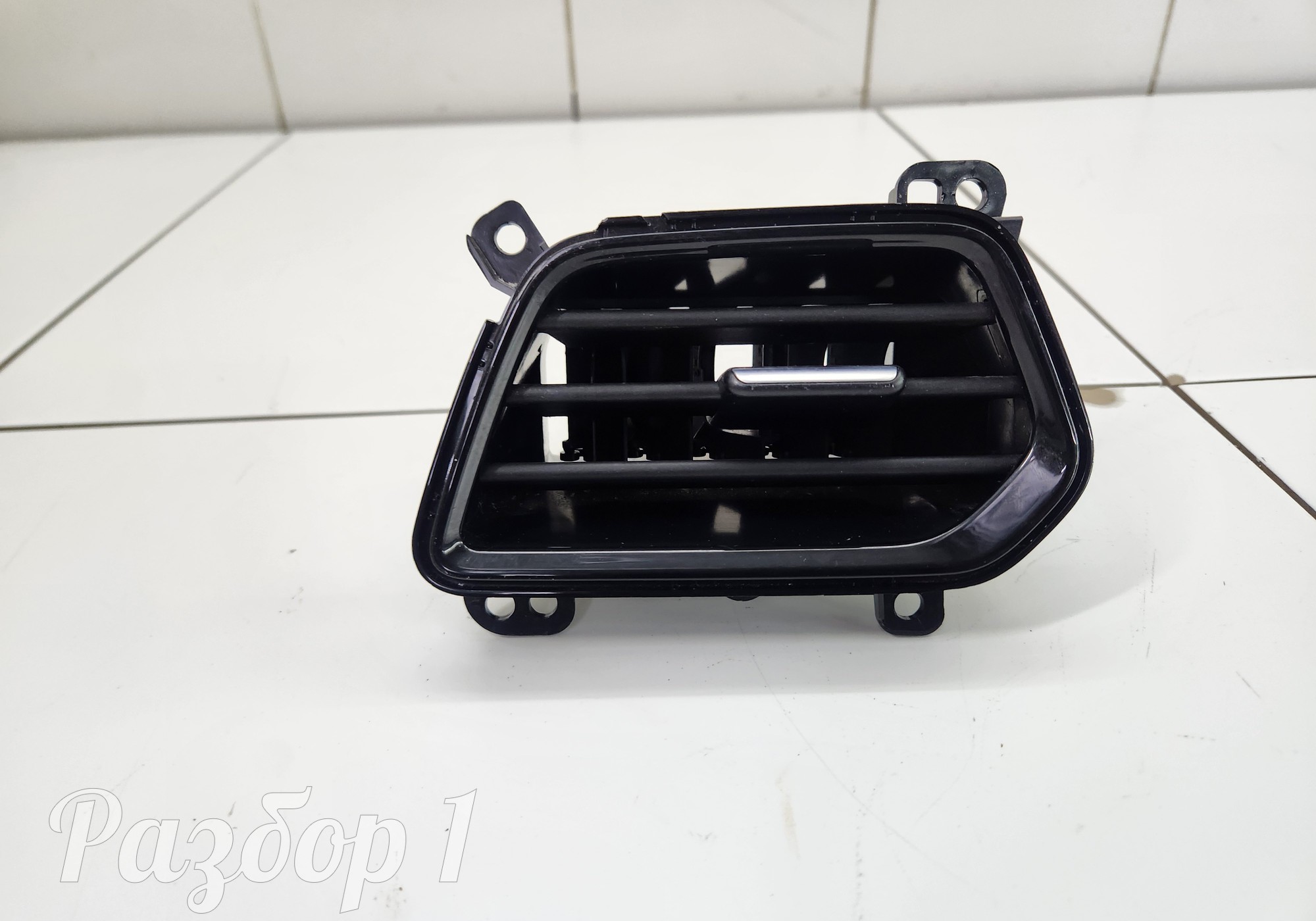 6600040184 Дефлектор воздушный для Geely Tugella (с 2019)