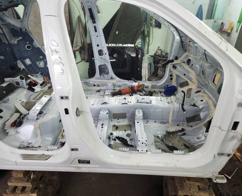 Порог с центральной стойкой правый для Geely Tugella (с 2019)