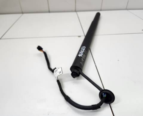 6600004346 Амортизатор багажника левый для Geely Tugella (с 2019)