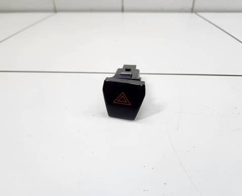 8226003CRV0000C10 Кнопка аварийной сигнализации для Gac GS3 (с 2024)