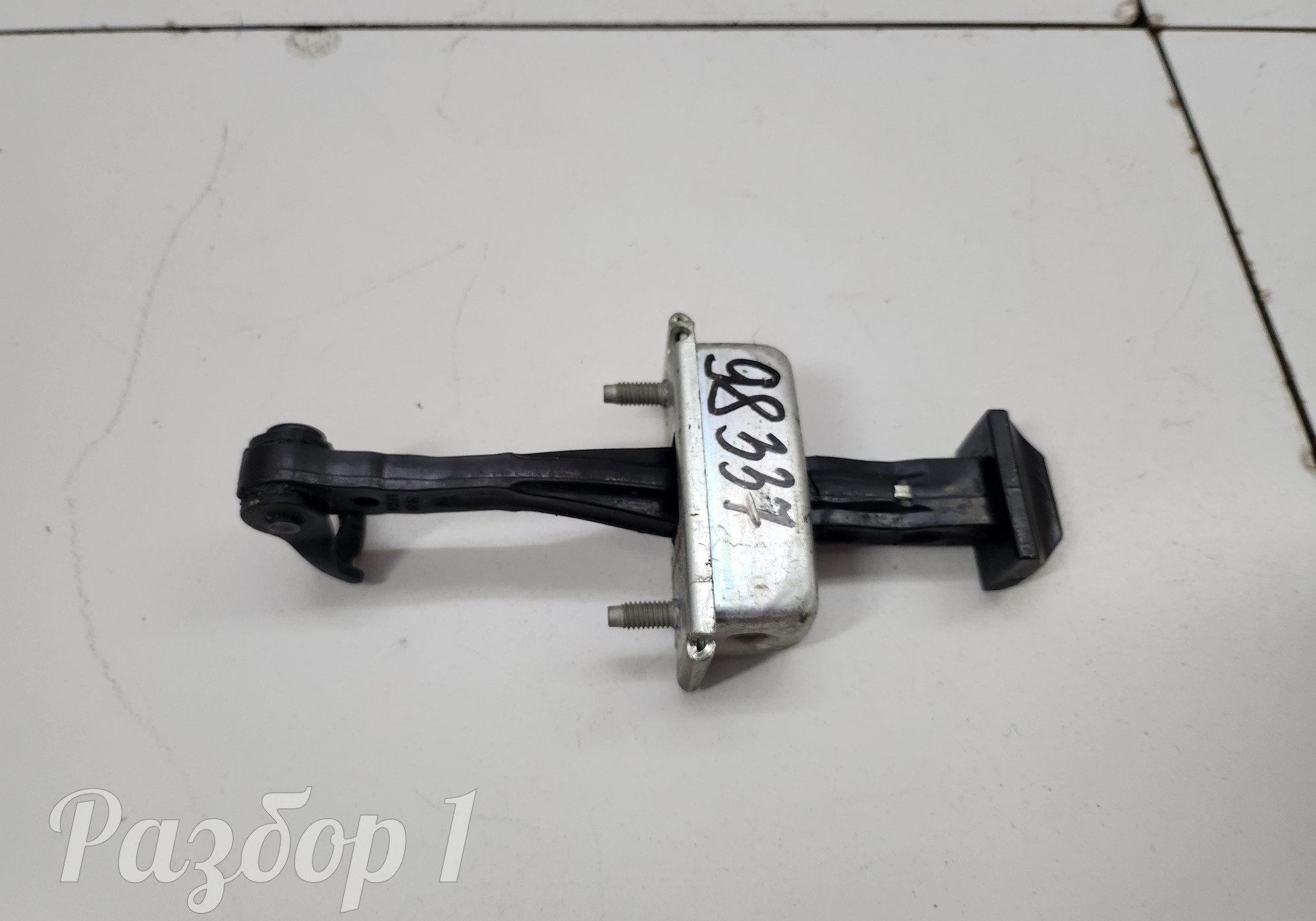 8891869077D Ограничитель двери задний правый для Geely Atlas II (с 2023)