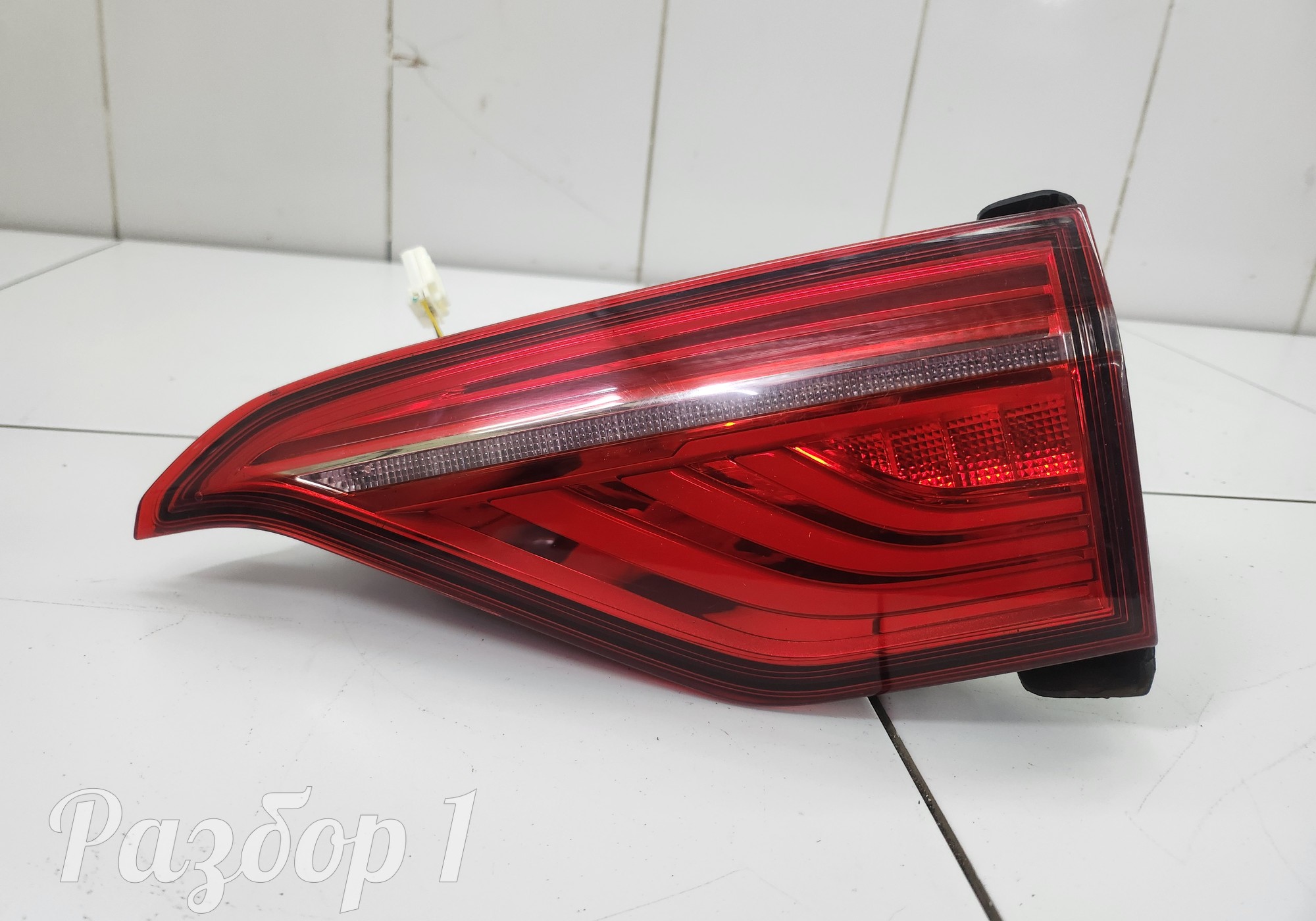 Фонарь задний правый крышки багажника для Geely Tugella (с 2019)