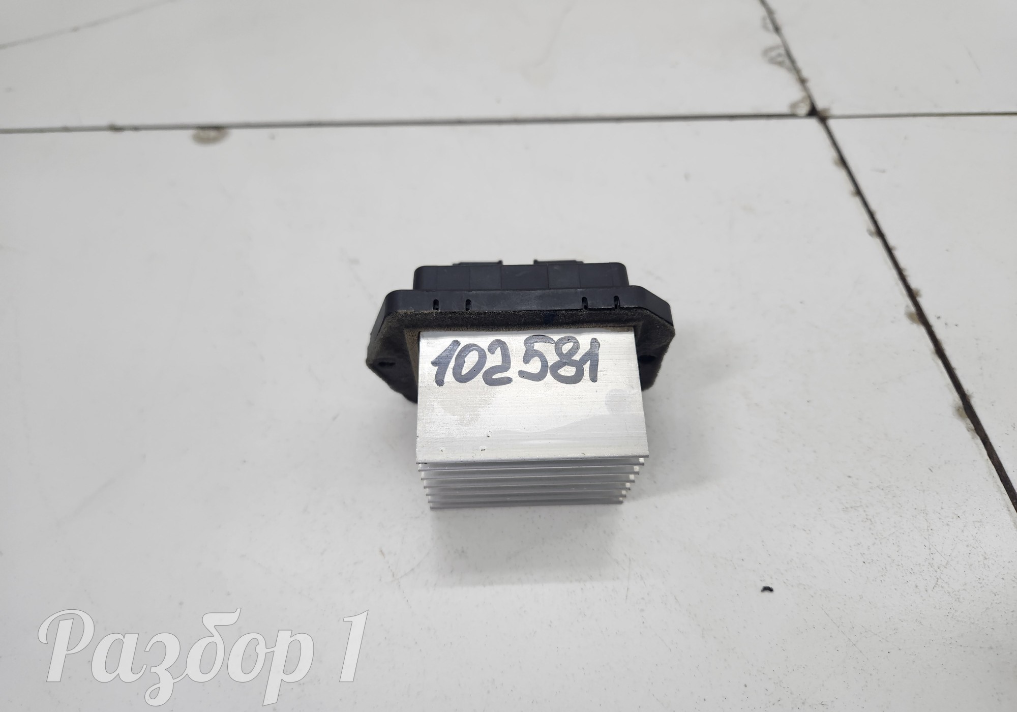 JJ30371L000Z Резистор отопителя для Jac T9 (с 2023)