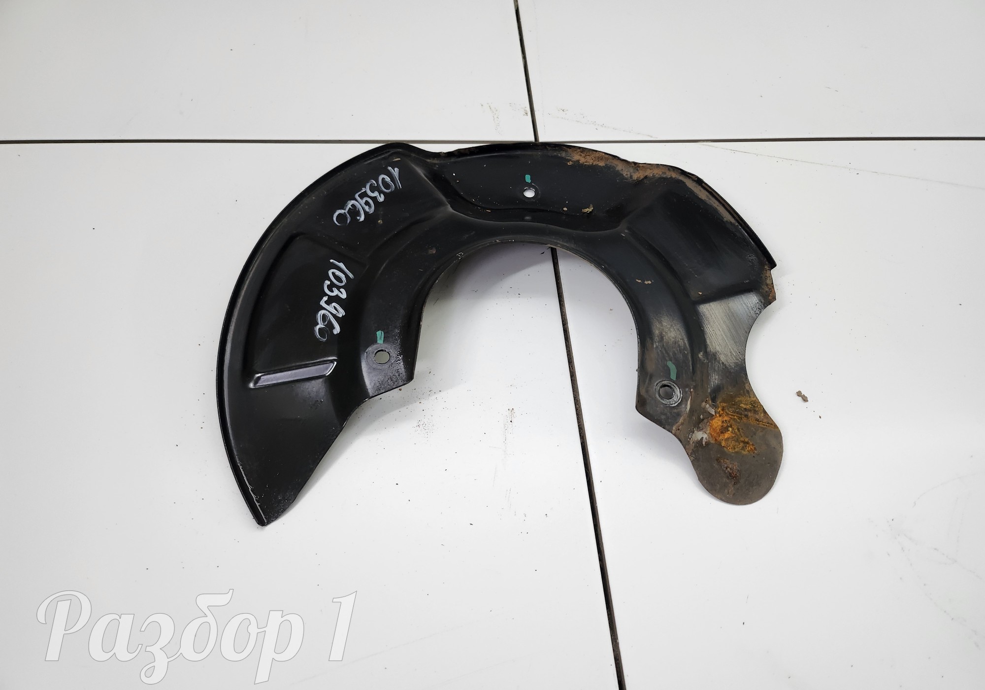 Кожух тормозного диска передний левый для Geely Emgrand (SS11) (с 2021)