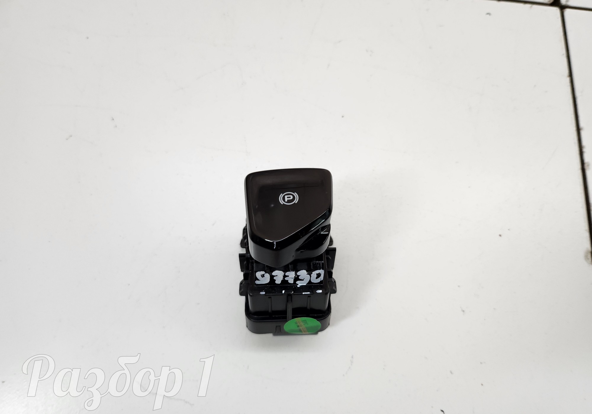 6608090955 Кнопка фиксатора стояночного тормоза для Geely Monjaro (с 2021)