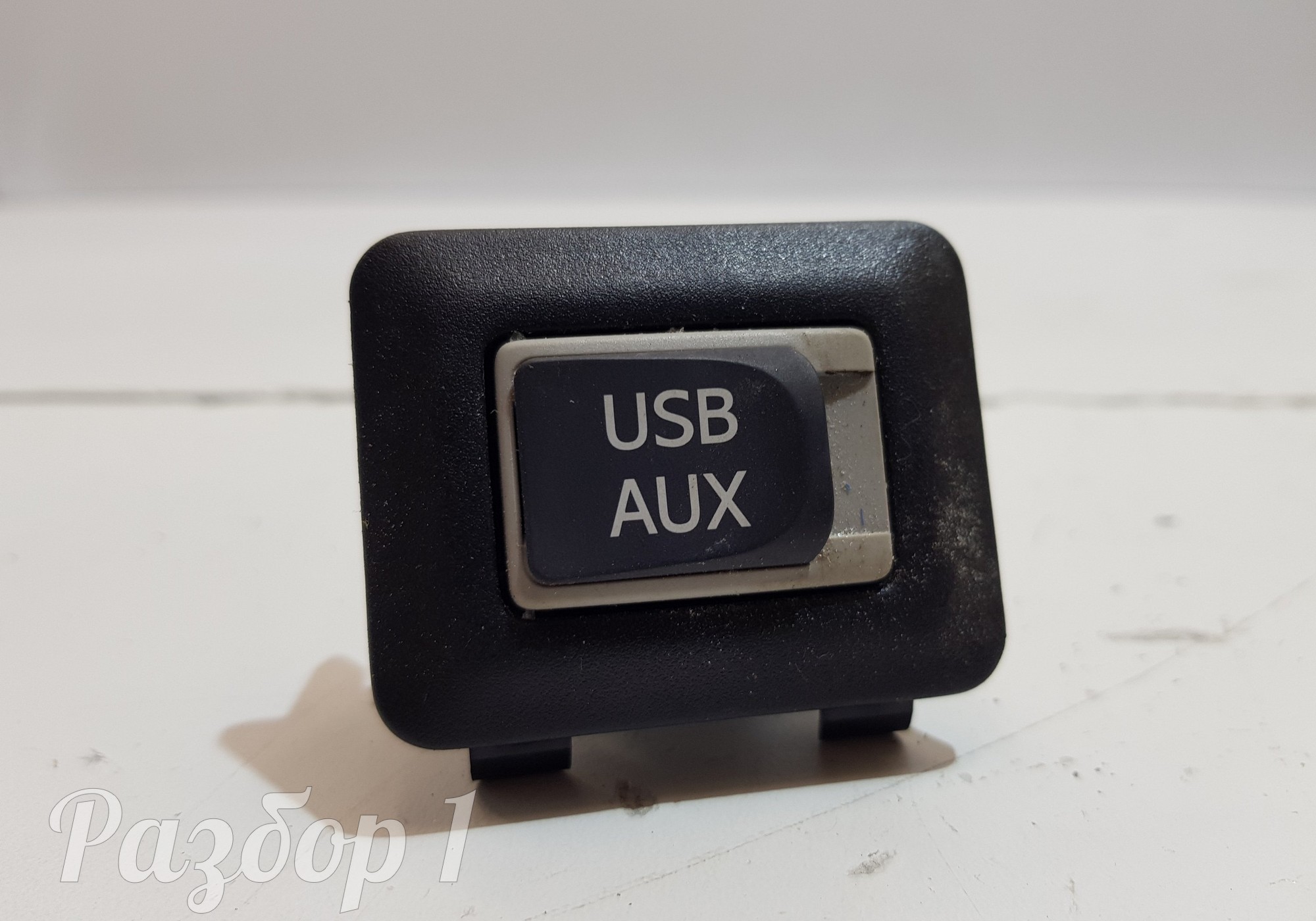 861904050 Электронный блок USB AUX для Lexus RX III (с 2008 по 2015)