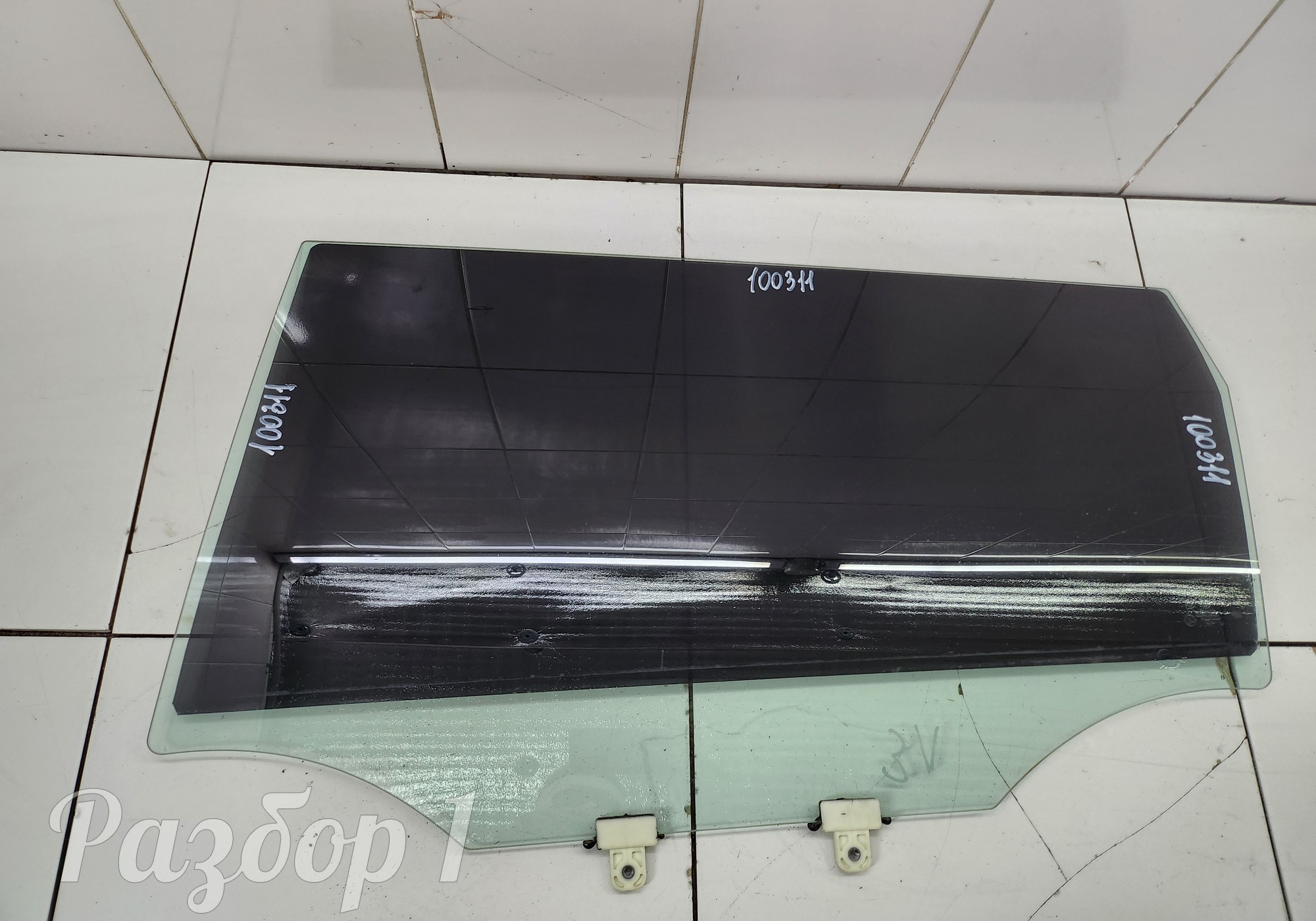 5085072600 Стекло двери заднее левое для Geely Atlas Pro (с 2021)