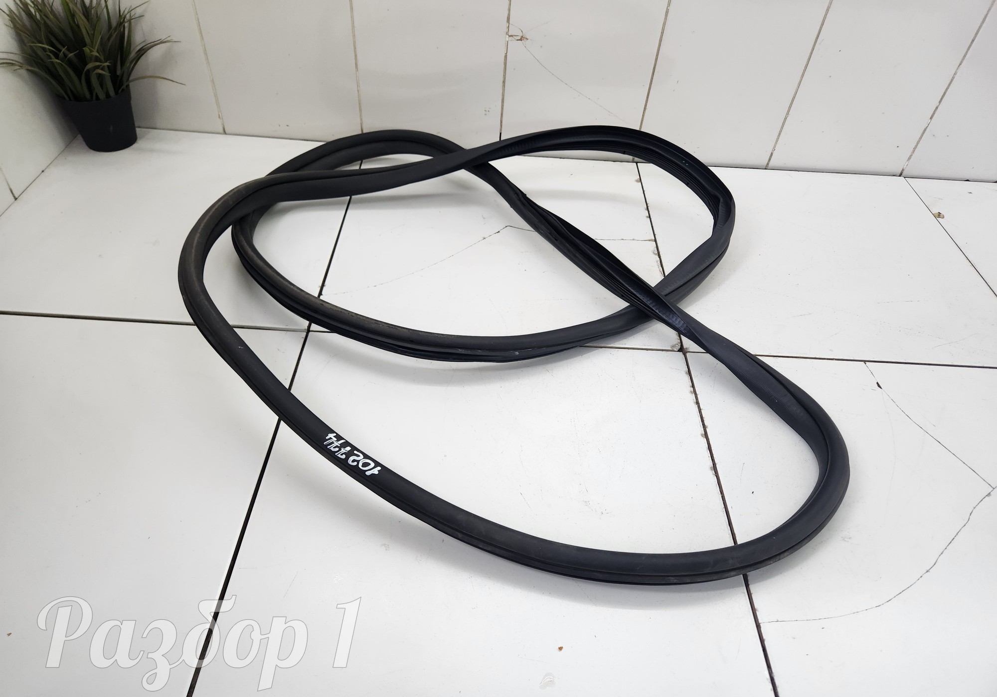 Уплотнитель проема передней левой двери для Changan UNI-T (с 2020)