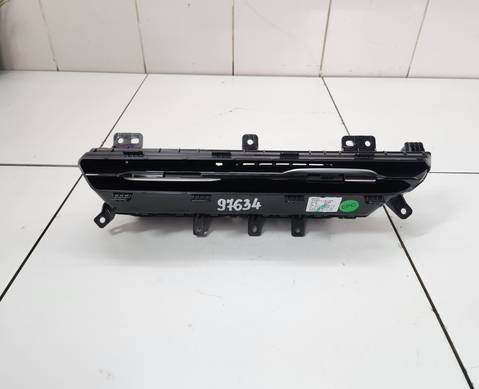 8889182331 Дефлектор воздушный центральный для Geely Monjaro (с 2021)