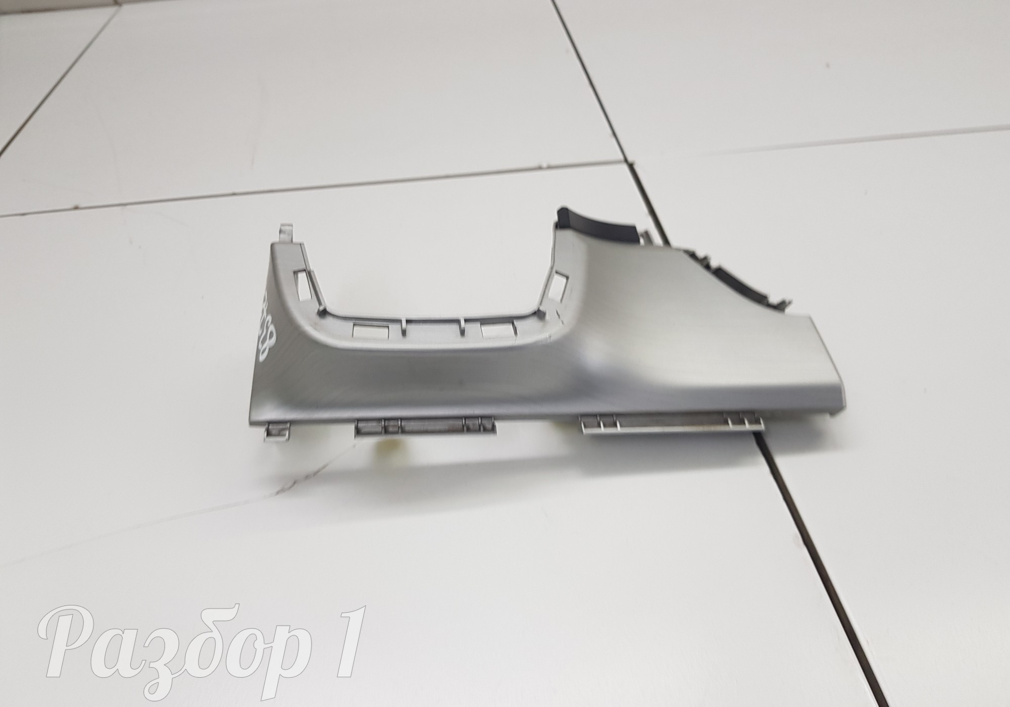 6600112794S25 Накладка торпеды для Geely Coolray (с 2020)