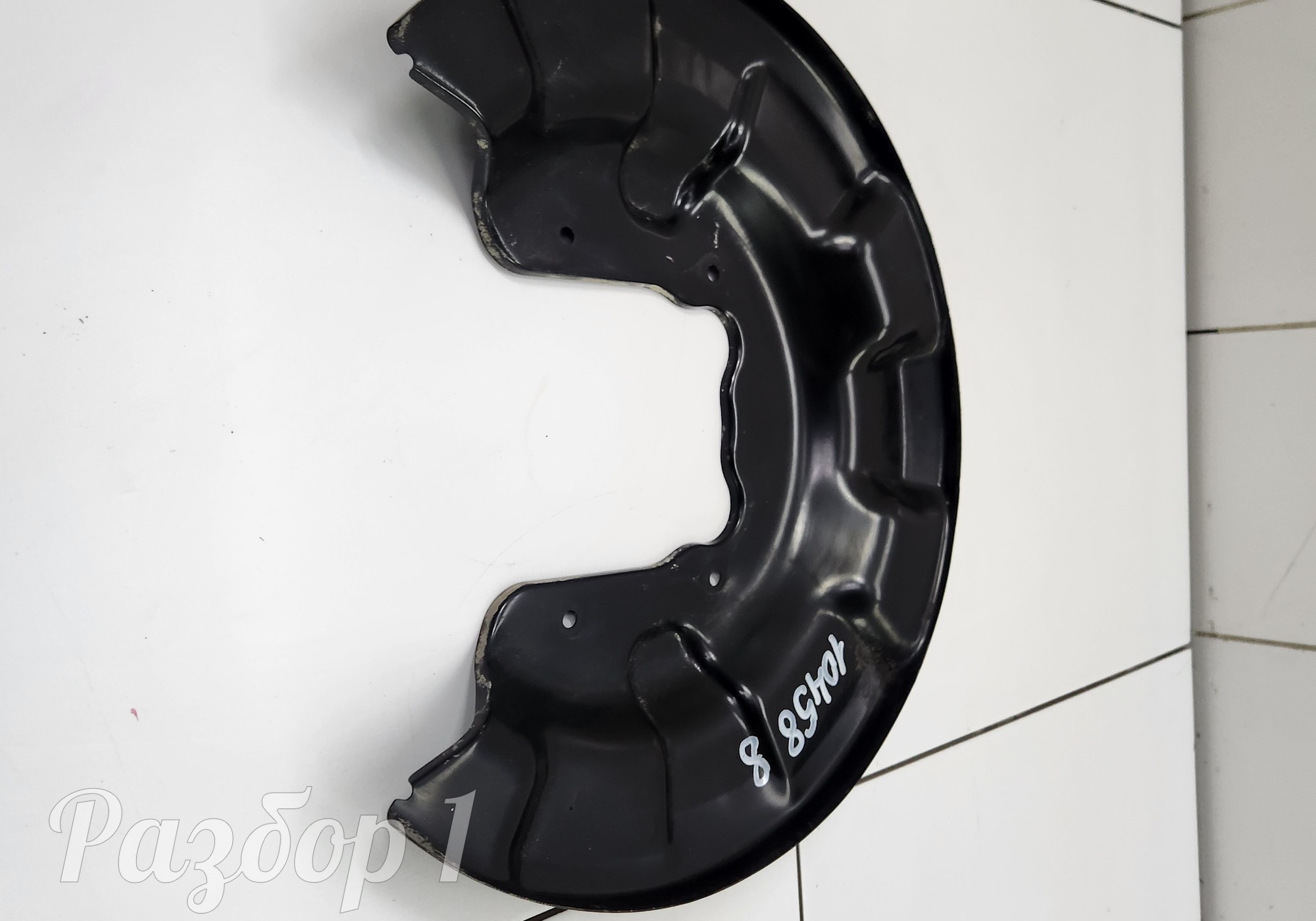 3504310P33A0 Кожух тормозного диска задний левый для Jac T9 (с 2023)