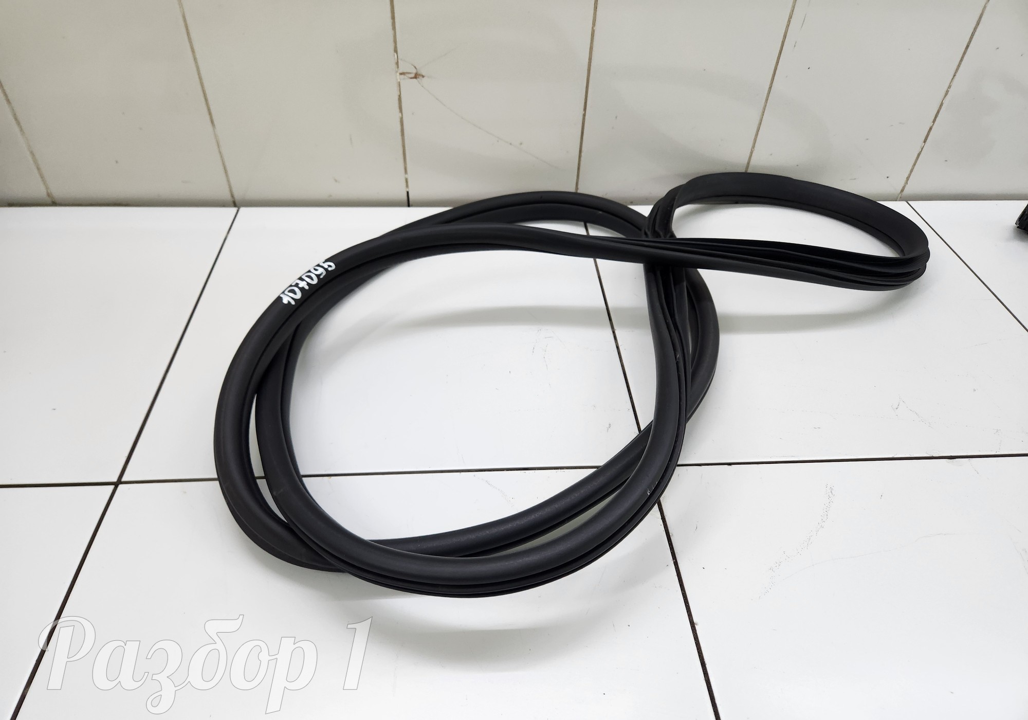 Уплотнитель проема передней левой двери для Changan UNI-V (с 2022)