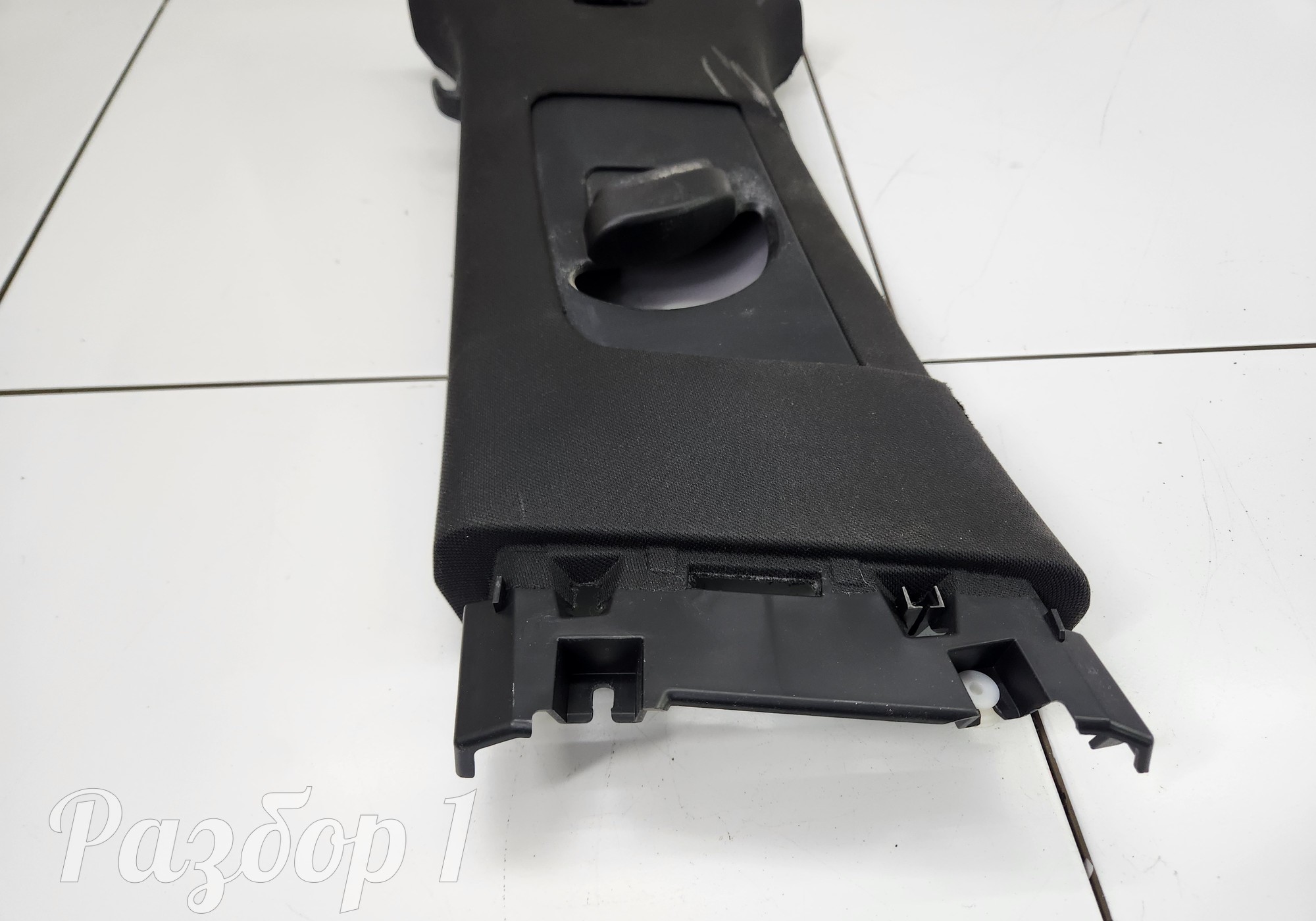 6600151863 Обшивка центральной стойки левая для Geely Tugella (с 2019)