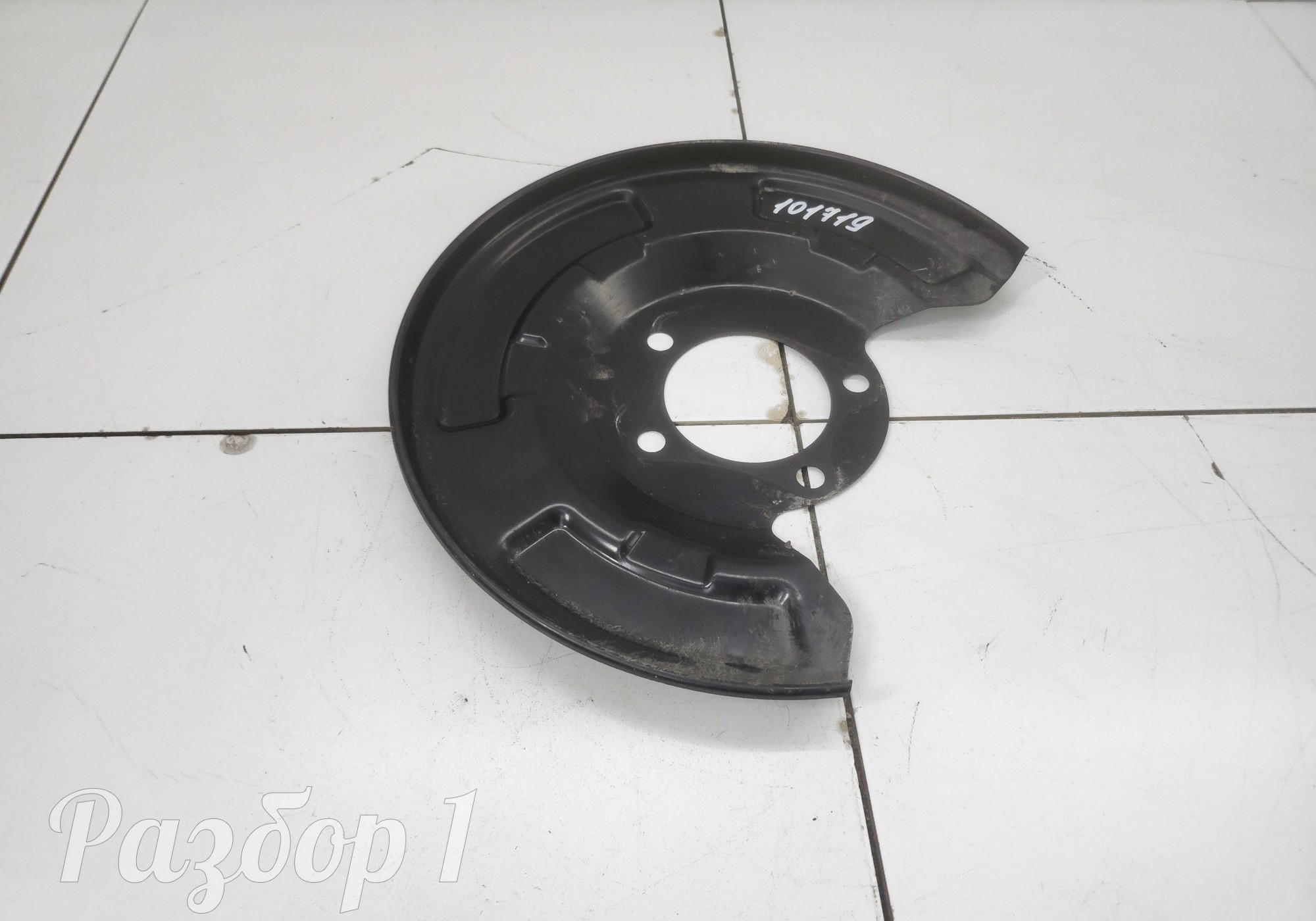8893274956 Кожух тормозного диска задний правый для Geely Okavango (с 2020)